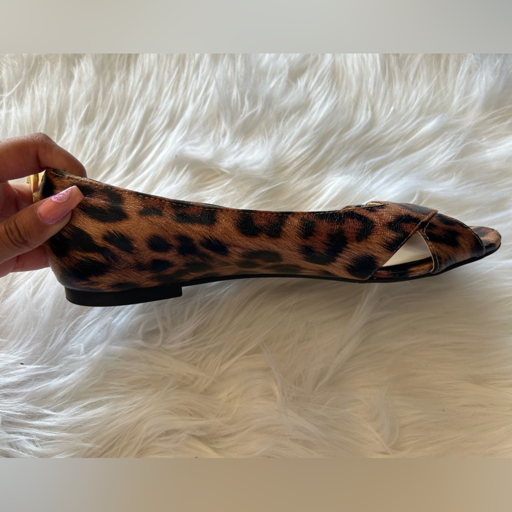 Leopard Print Open Toe Flats Women’s Size 8 - image 3